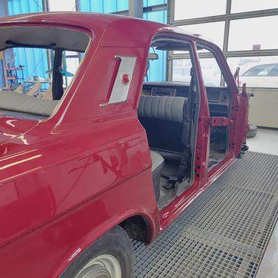 Wolga Gaz 24 Lackiert 4